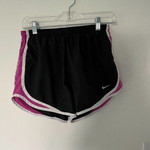 Nike tempo running shorts size medium